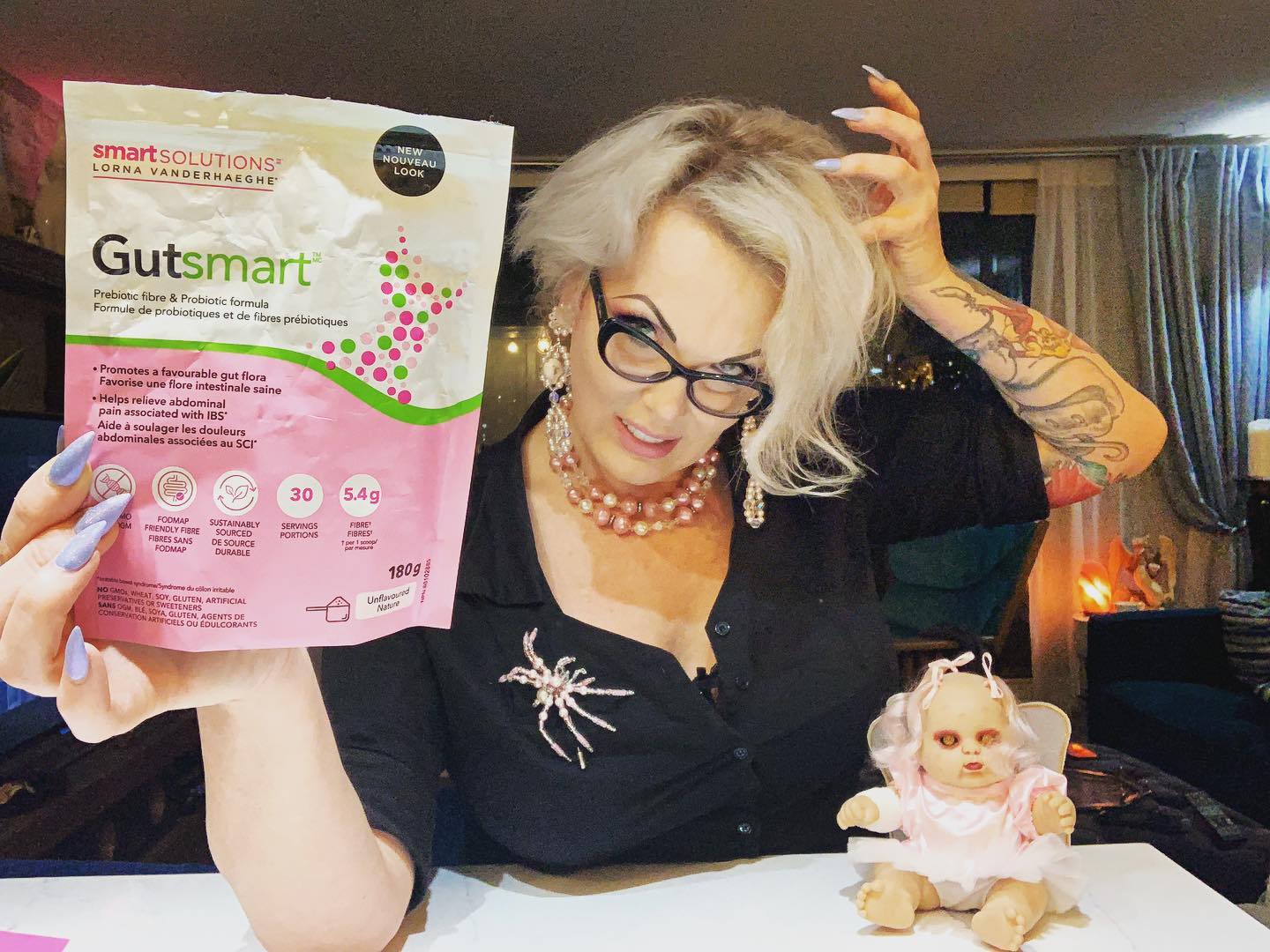 #healthygutflora …..taken awhile for me to get it back after years of #antibioticoverprescribing in my #earlyyears yes I still suffer #abdominalbloating and serious discomfort but not near as bad! #gutsmart by @smartsolutionsca #nongmo #fodmapfriendly #sustainablysourced #nowheat #nosoy #nogluten #noartificialsweeteners or #preservatives #unflavoured get it from my gang at @bodyenergyclub for your #smartchoices another #healthymessage from your fave #greeneyed #dirtyblonde #glamazon #transsexualwoman #lovinglife💞 and #livingitlarge #amazonstyle 💕🖤💕